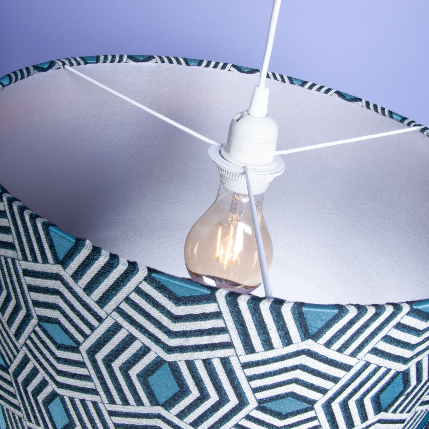 Romo „KIKI“ – Limited Upcycling Lampenschirm ⌀ 40 cm x H 30 cm