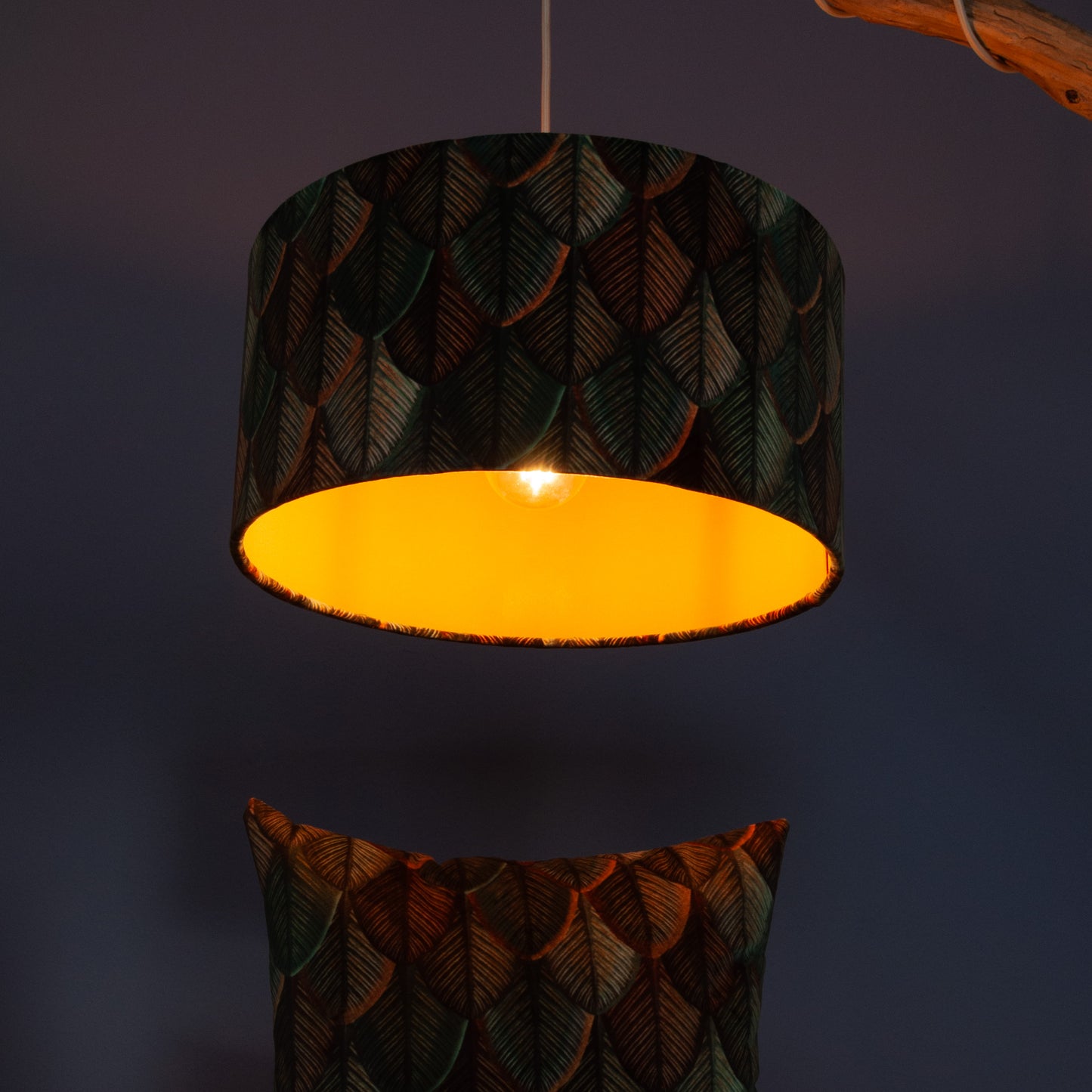 Lampenschirm Grün-Gold mit Blätterdesign – Edler Stofflampenschirm im Kolonialstil – Elegantes Art-Déco-Ambiente