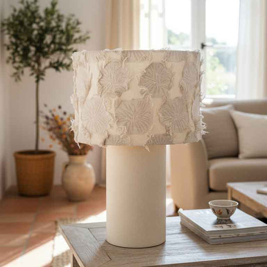 Handgefertigte Tischlampe aus Leinenstoff in Beige – Mediterrane Designleuchte