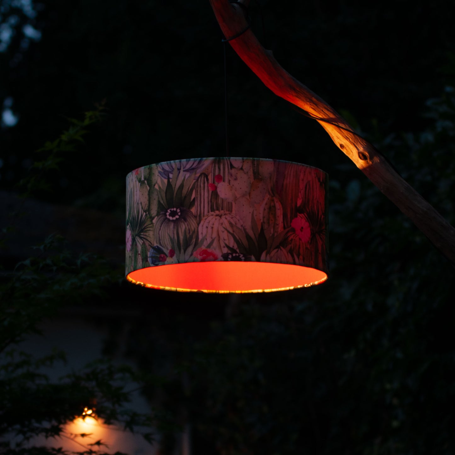 Outdoor Lampenschirm Gartenbeleuchtung Solarleuchte – Kaktur, Innenstoff rot