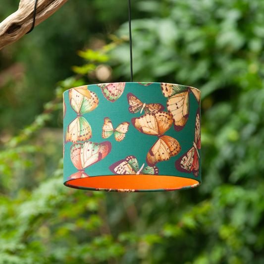 Outdoor Lampenschirm Gartenbeleuchtung Solarleuchte – Schmetterlinge, Innenstoff orange
