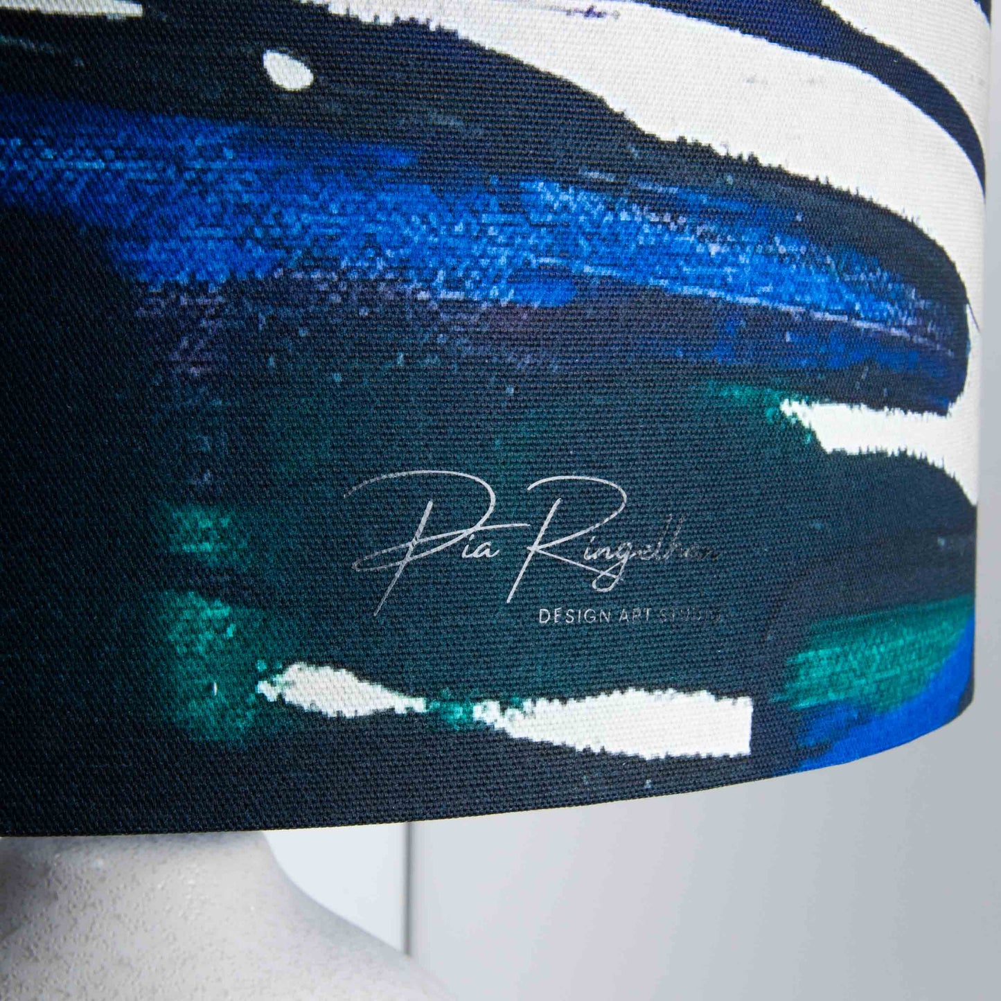 Lampshade Velvet Black – Volane Art Edition