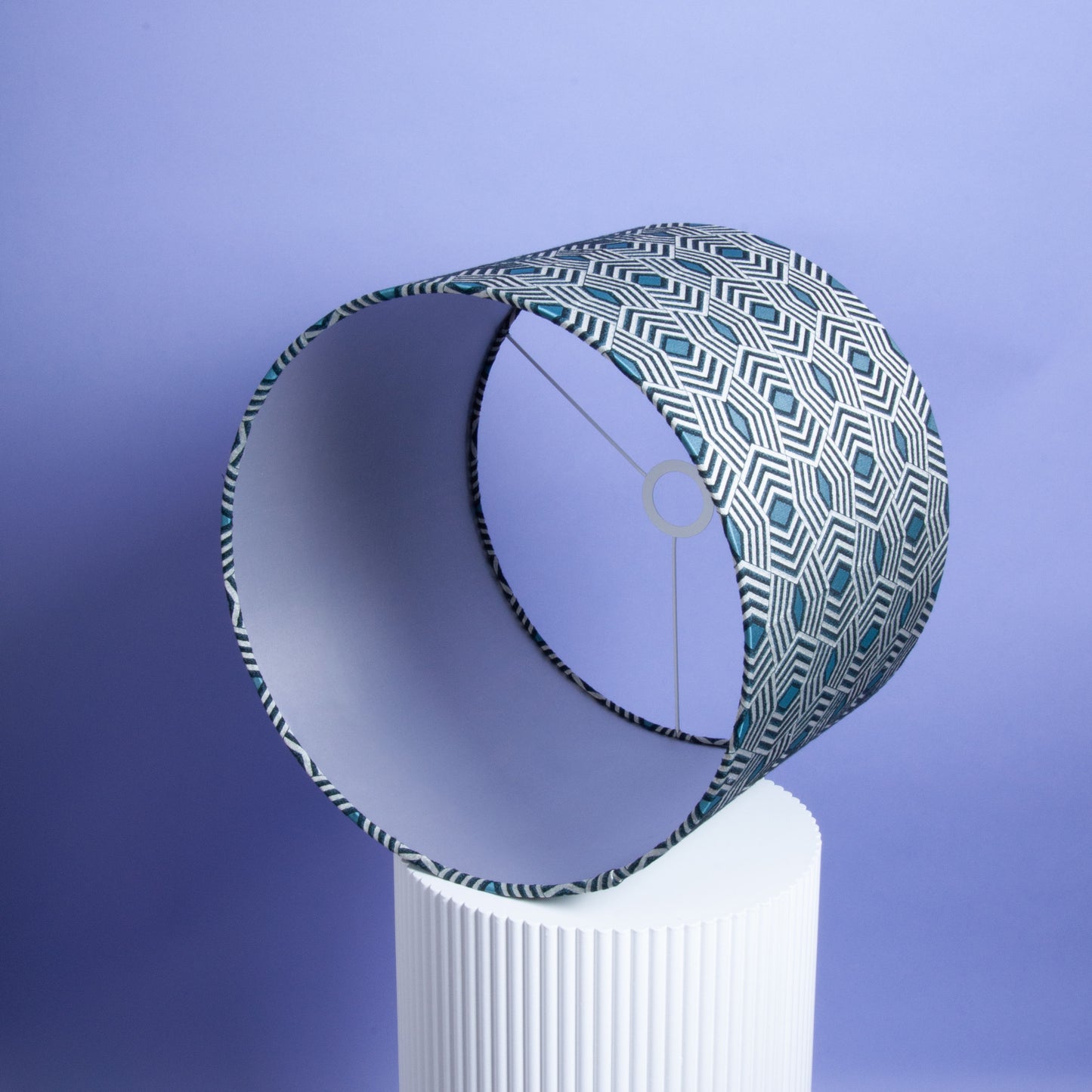 Romo „KIKI“ – Limited Upcycling Lampenschirm ⌀ 40 cm x H 30 cm