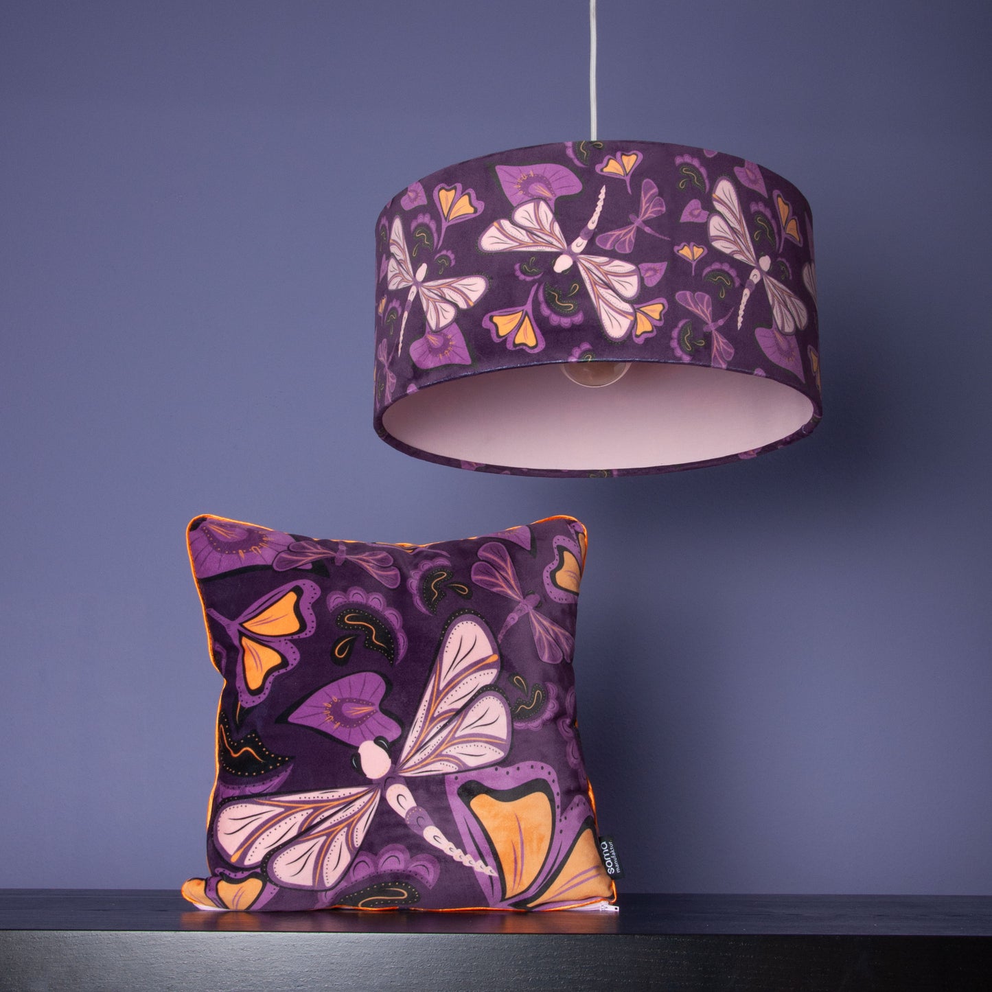 Lampenschirm Lila mit Libellen – Exklusives Design – Handgefertigt & einzigartig