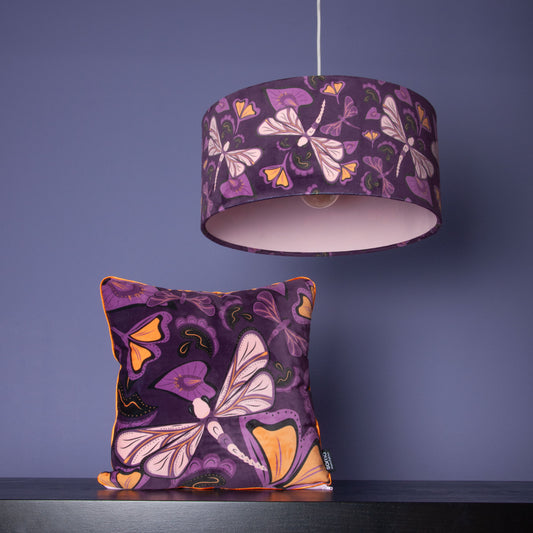 Lampenschirm Lila mit Libellen – Exklusives Design – Handgefertigt & einzigartig