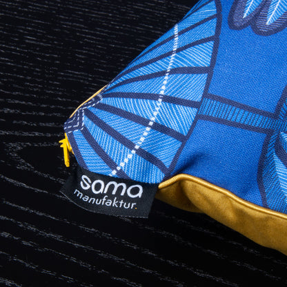 Dekokissen 40 x 40 cm Stoff Baumwollstoff Blau mit abstraktem Blättermuster, Rückseite Samt Karamellfarben