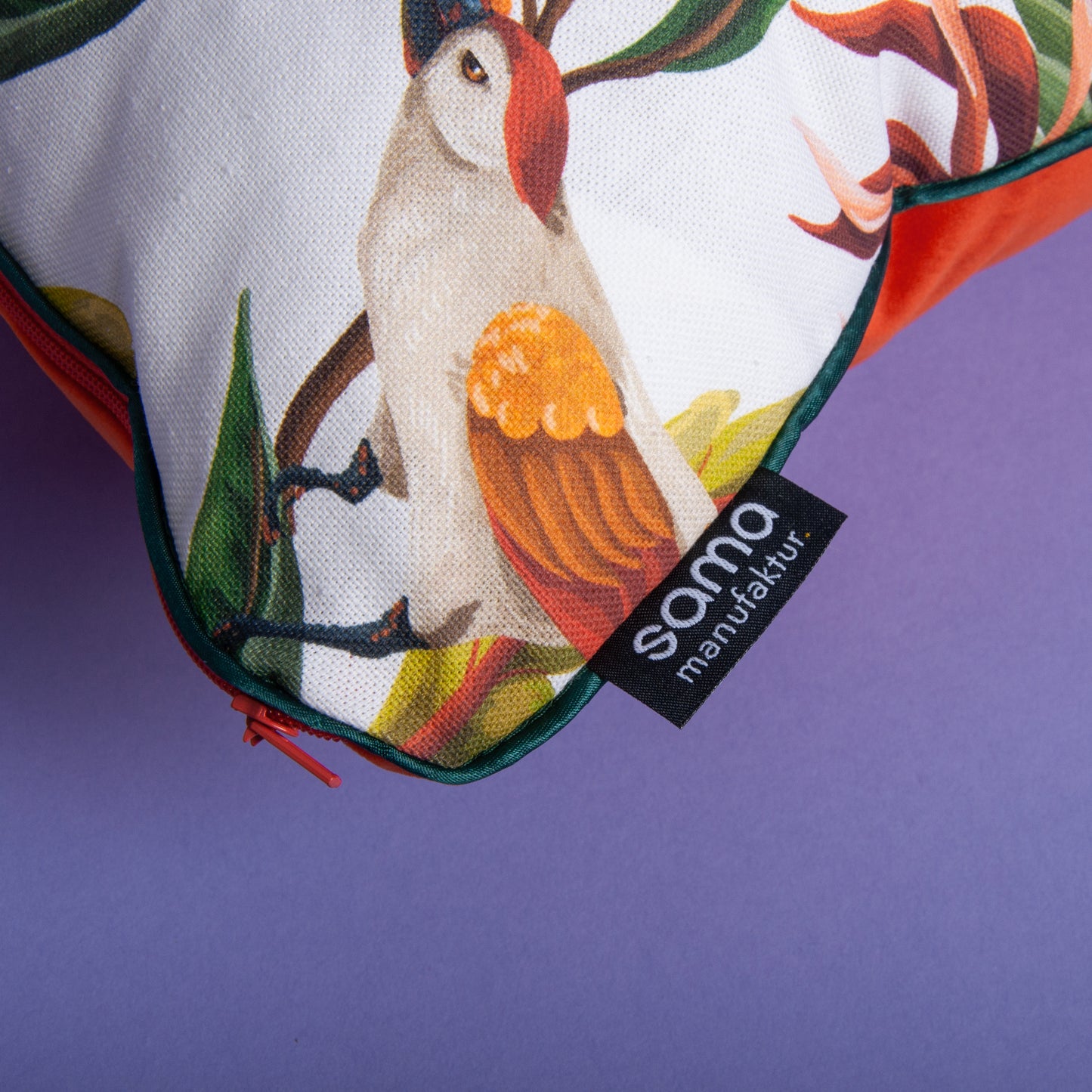 Dekokissen 40 cm x 40 cm Samt Orange, Dschungelmotiv mit Tukans und Blumen