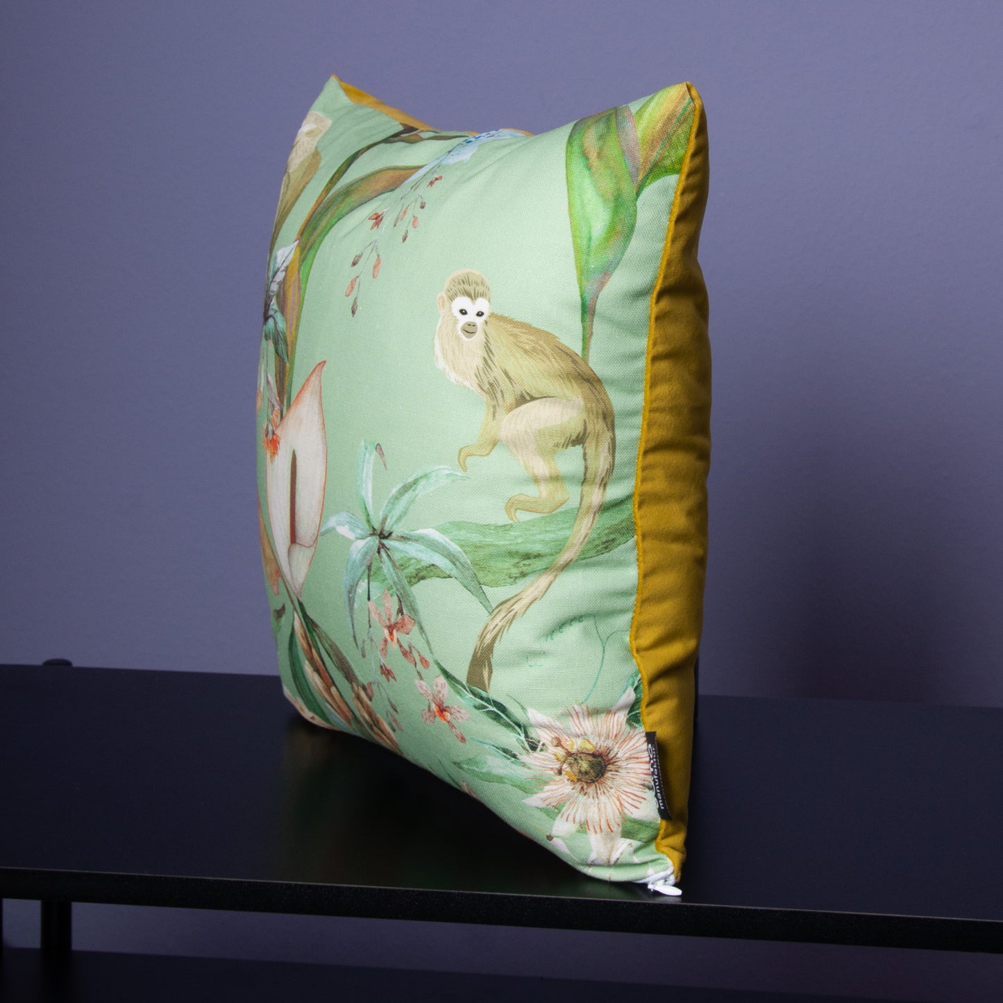 Dekokissen 40 x 40 cm Stoff Baumwollstoff Dschungel Tropisch Affen, Rückseite grüngelber Samt
