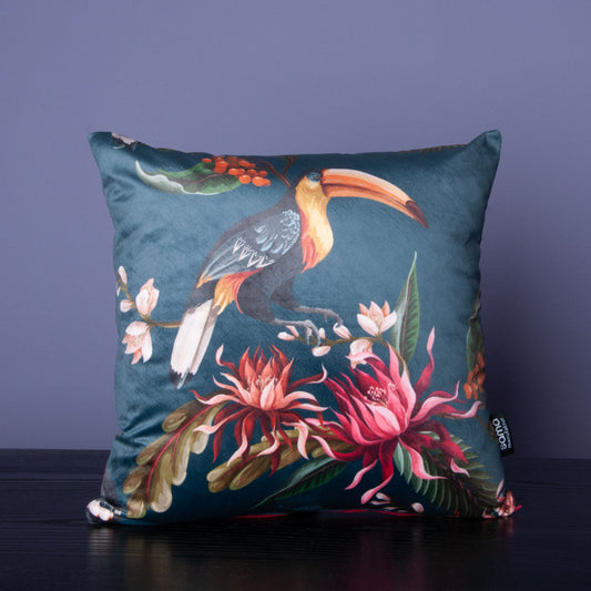 Handgefertigtes Samt Dekokissen Tukan Vögel Floral Blaugrau rote Rückseite