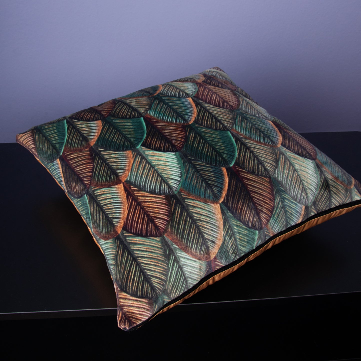 Dekokissen 40 x 40 cm Stoff Samt Blätterfächer Rückseite Polyester Gold