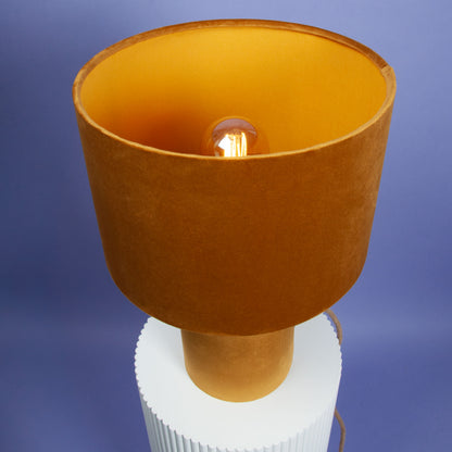 Tischleuchte Senfgelb Samt – Handgefertigte Designlampe mit warmem Licht