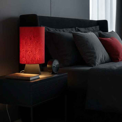 Tischleuchte „Zebra Flame“ – Mutiges Design trifft auf luxuriöse Eleganz