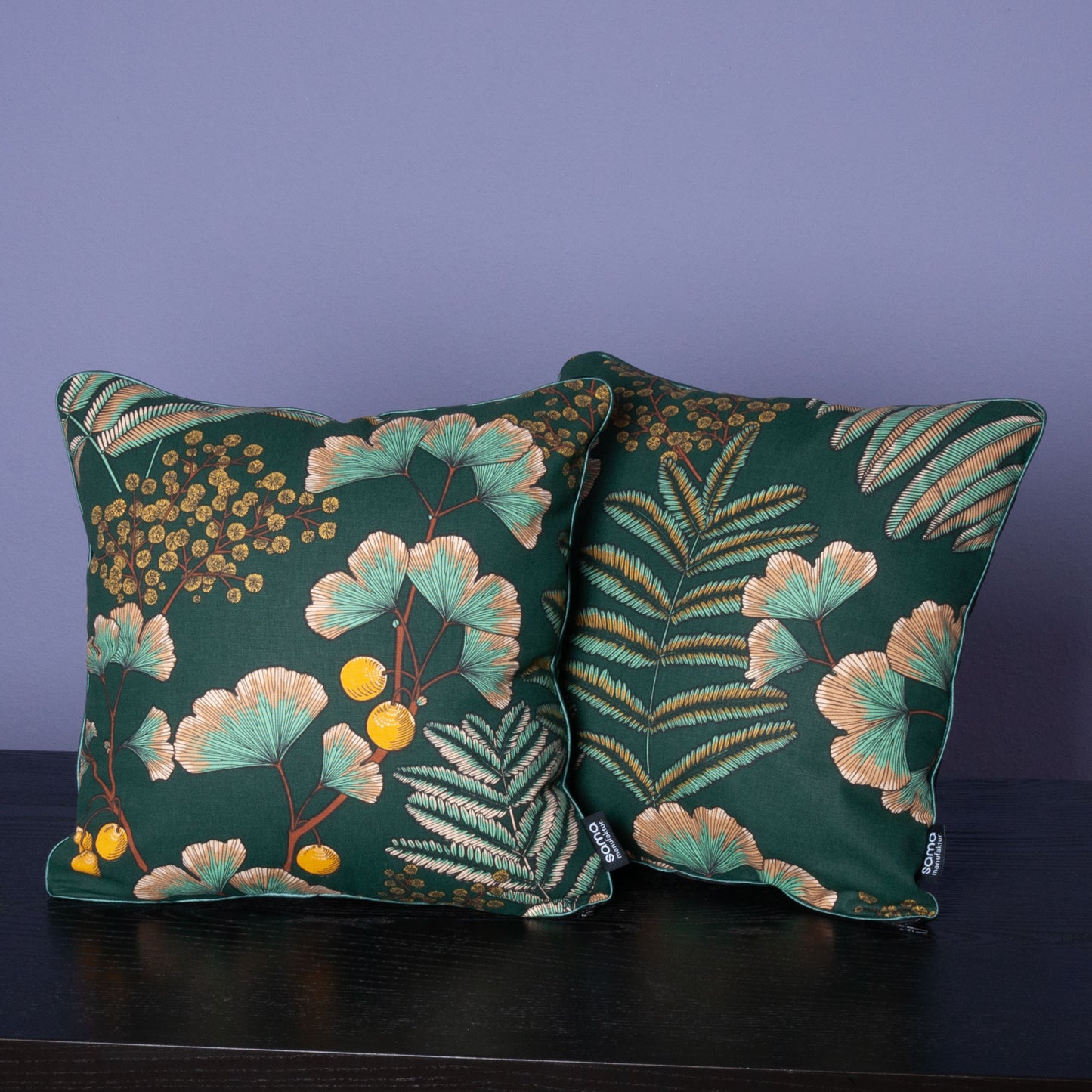 Dekokissen 40 x 40 cm Stoff Baumwollstoff grüne Blätter Floral, Rückseite grüner Samt