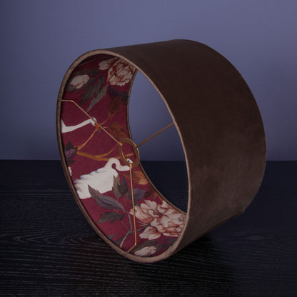 Lampenschirm Braun mit Storch-Muster – Warme Naturtöne für gemütliches Ambiente – Handgefertigter Stofflampenschirm