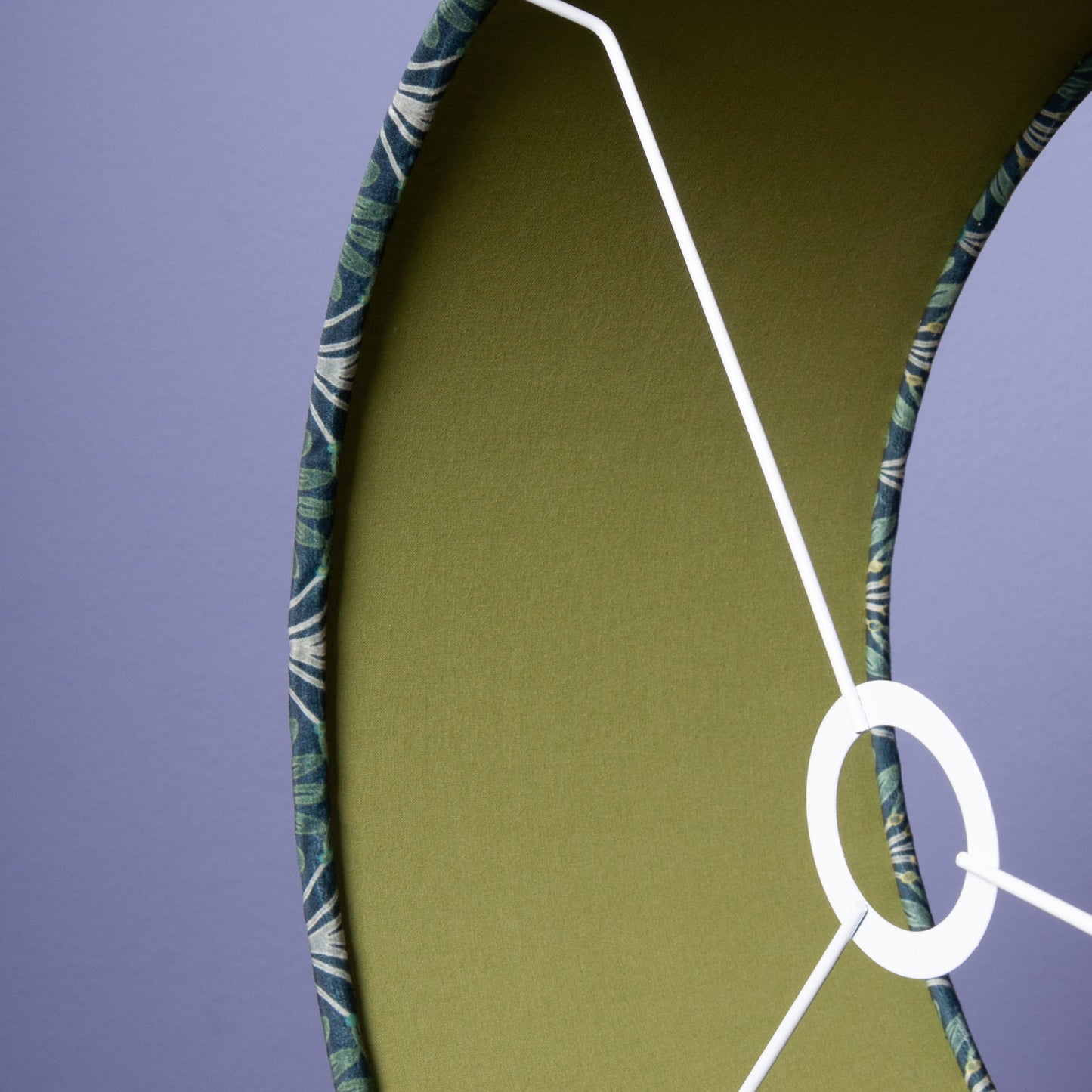 Lampenschirm Art déco – Grünes Fächermuster mit Apfelgrün innen – Stofflampenschirm für Hänge- & Stehlampen