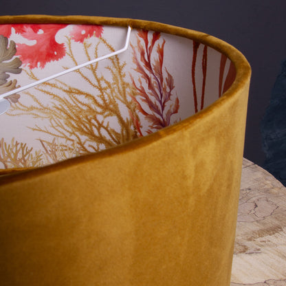 Lampenschirm Karamell mit Korallen – Maritimer Stofflampenschirm – Strandhaus & Küstenflair für dein Zuhause