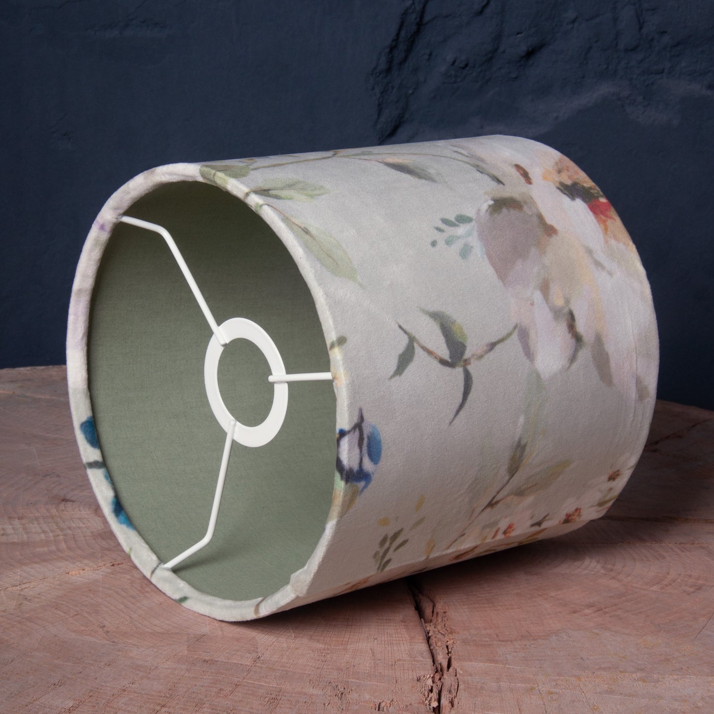 Lampenschirm Mint mit Blaumeisen & Blumen – Romantischer Stofflampenschirm im Landhausstil