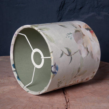 Lampenschirm Mint mit Blaumeisen & Blumen – Romantischer Stofflampenschirm im Landhausstil